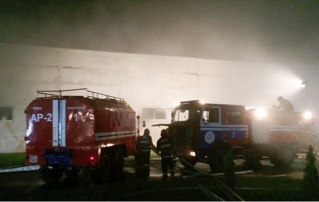 Пожар на Дипризе в Барановичах - сгорела складская продукция